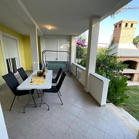 Apartment Holiday Задар Экстерьер фото
